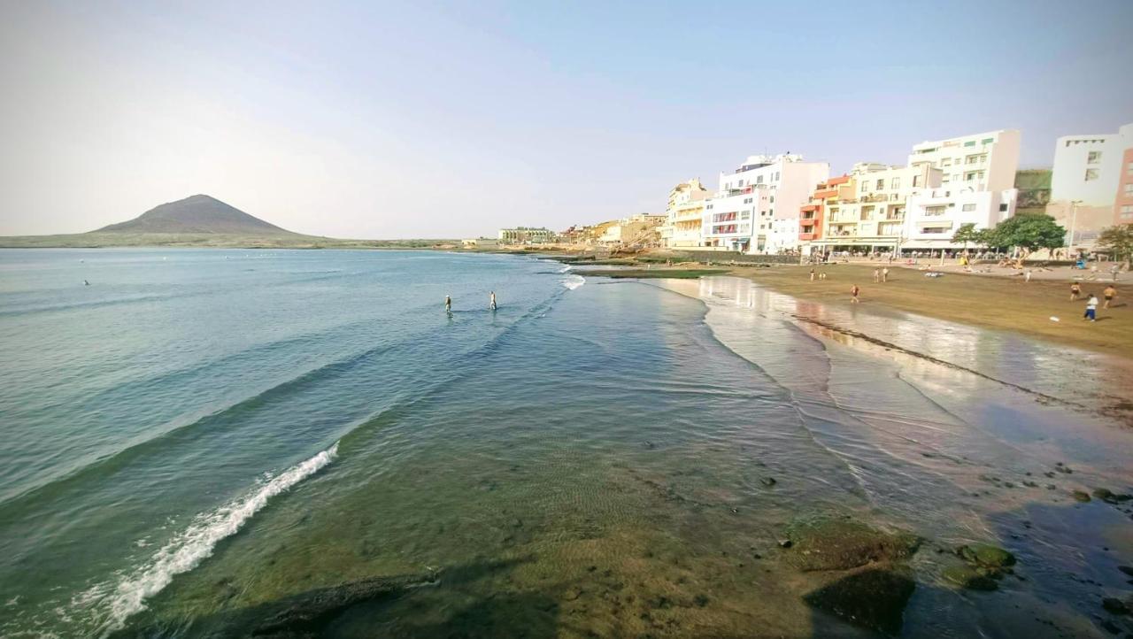 Alquilaencanarias-Medano Tio Claudio Beachfront El Médano Buitenkant foto